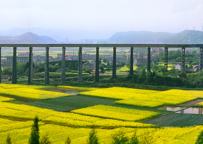 東風(fēng)渠宋家嘴渡槽.jpg